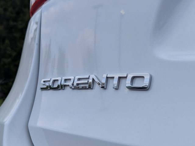 Used 2019 Kia Sorento LX image 29