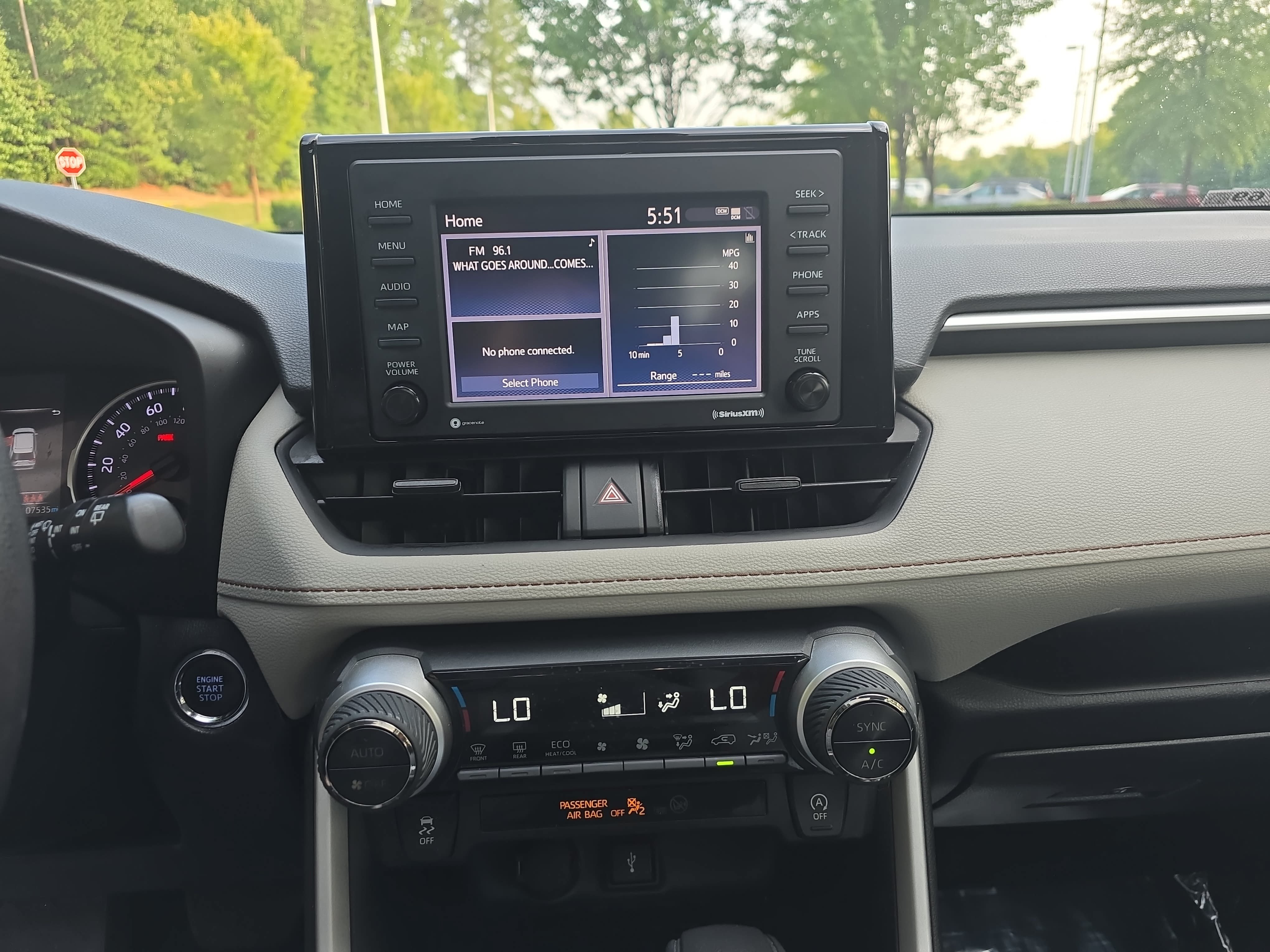 Used 2022 Toyota RAV4 XLE w/ Convenience Package FWD image 19