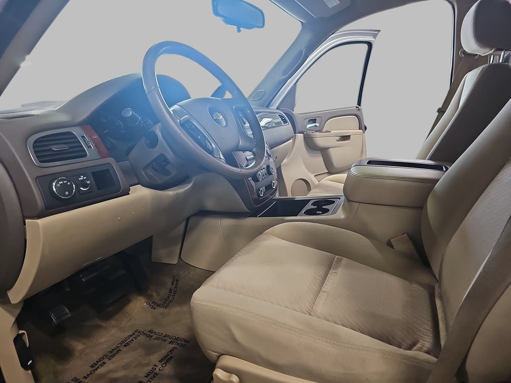 Used 2011 Chevrolet Avalanche LS RWD image 17