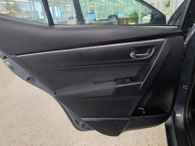 Used 2017 Toyota Corolla LE FWD image 33