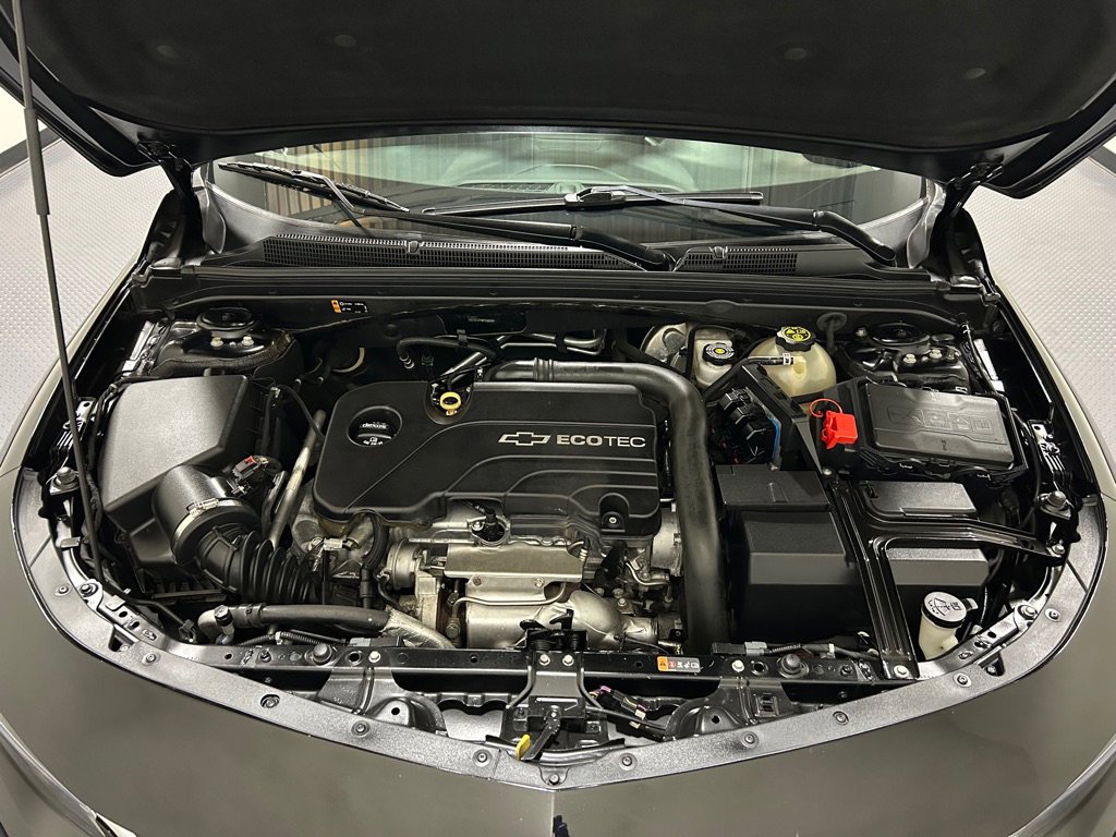 Used 2016 Chevrolet Malibu LT image 15