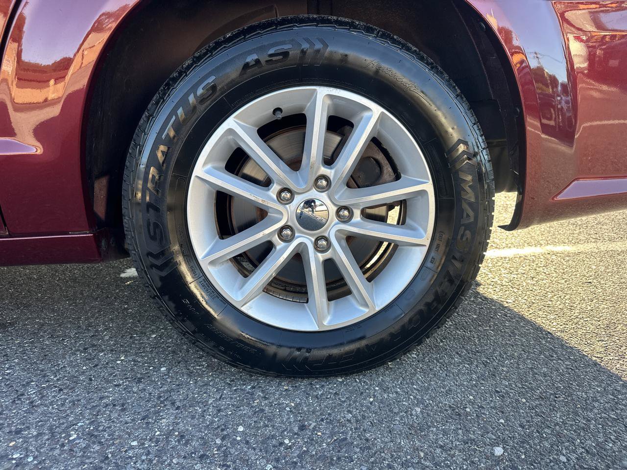 Used 2019 Dodge Grand Caravan SXT FWD image 24