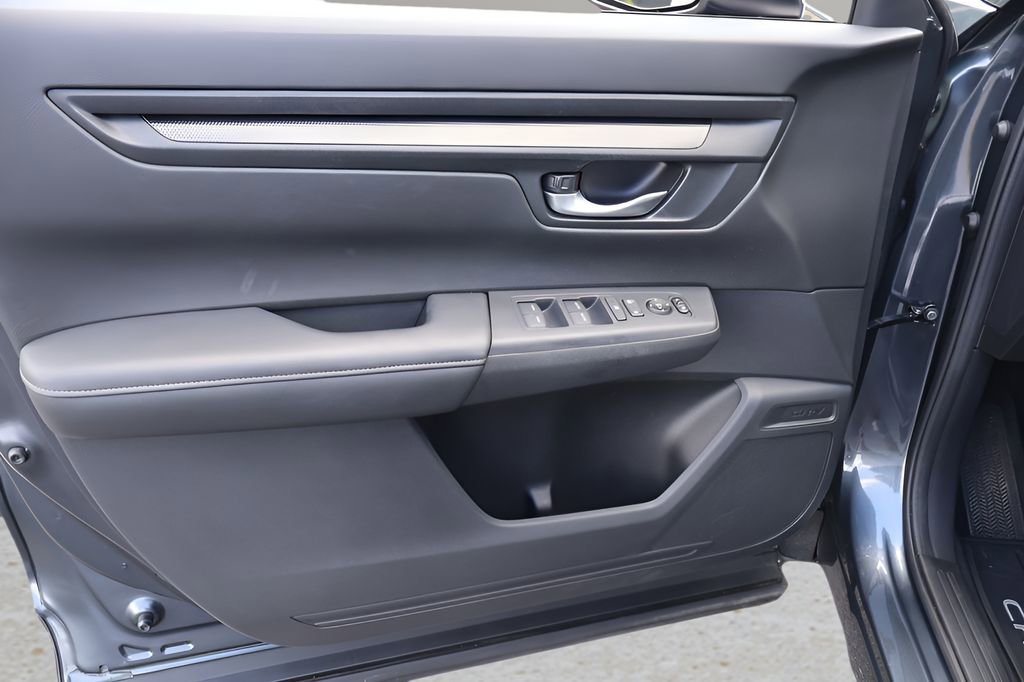 Used 2024 Honda CR-V EX image 9