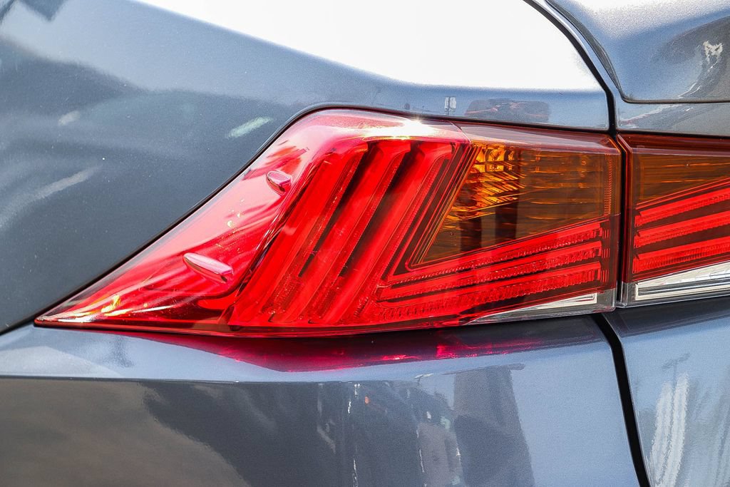 Used 2020 Lexus IS 300 w/ Navigation Package RWD image 11