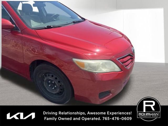 Used 2010 Toyota Camry LE FWD image 3