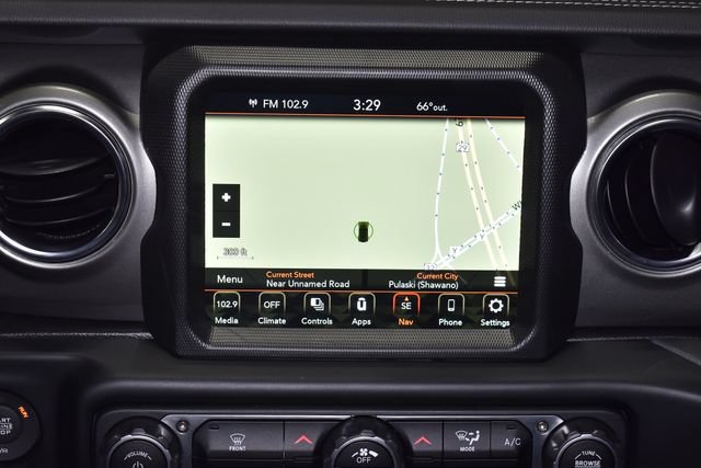 Used 2023 Jeep Wrangler Unlimited Sahara AWD/4WD image 29