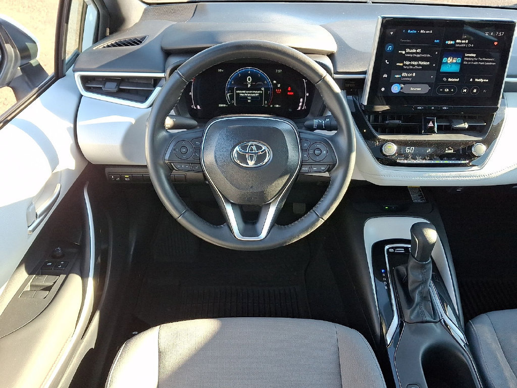 Certified 2025 Toyota Corolla SE w/ SE Premium Package FWD image 26