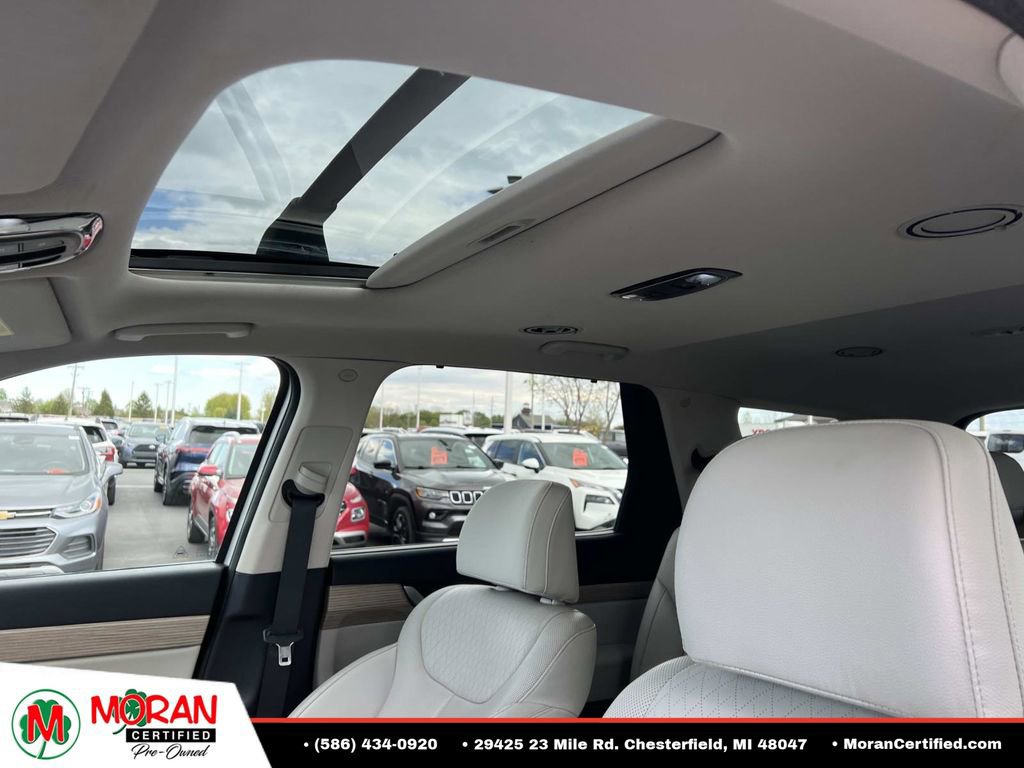 Used 2022 Hyundai Palisade SEL w/ 8P Bench Seat Package FWD image 19