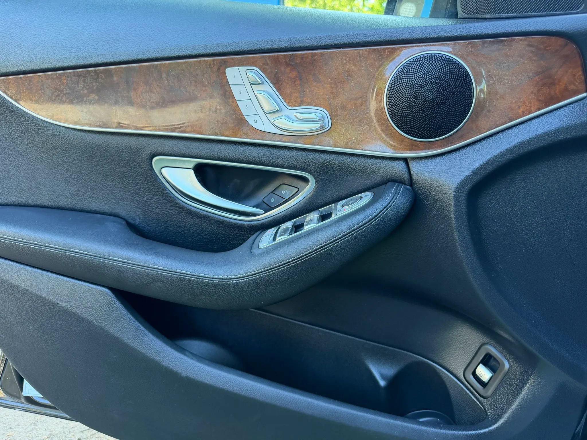 Used 2017 Mercedes-Benz C 300 Sedan w/ Premium 1 Package image 23