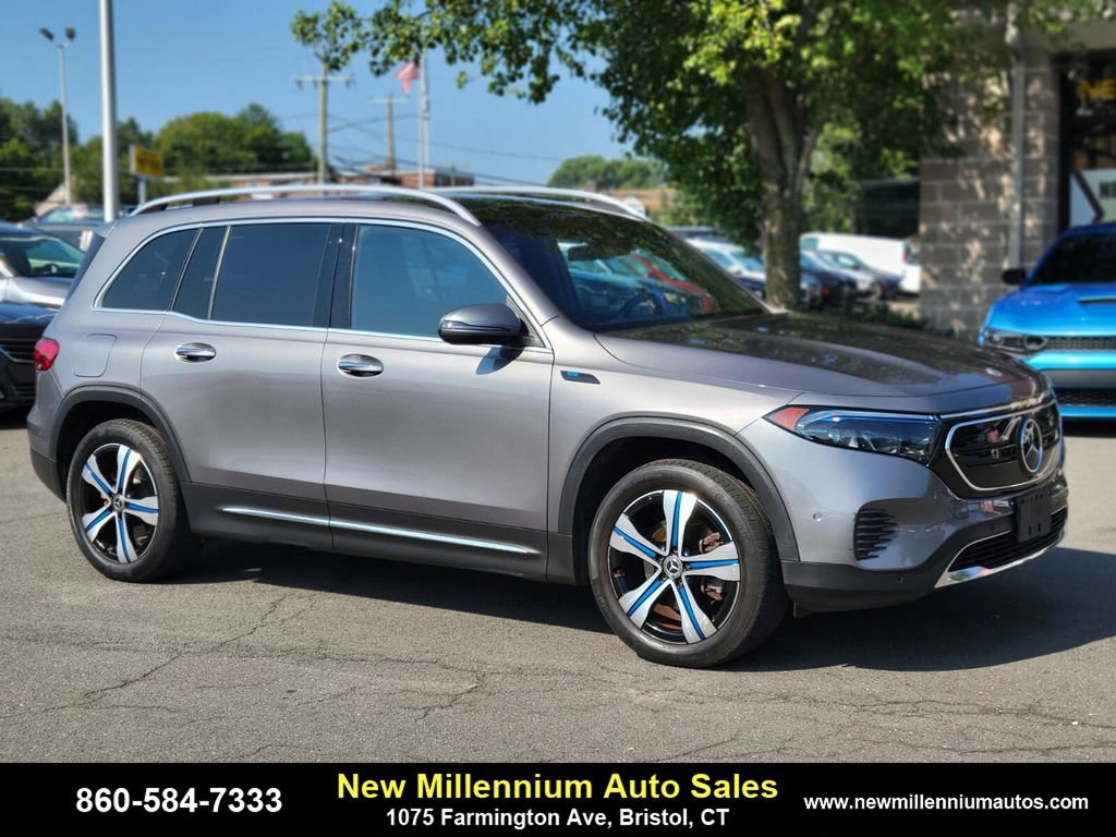 Used 2022 Mercedes-Benz EQB 350 4MATIC image 7