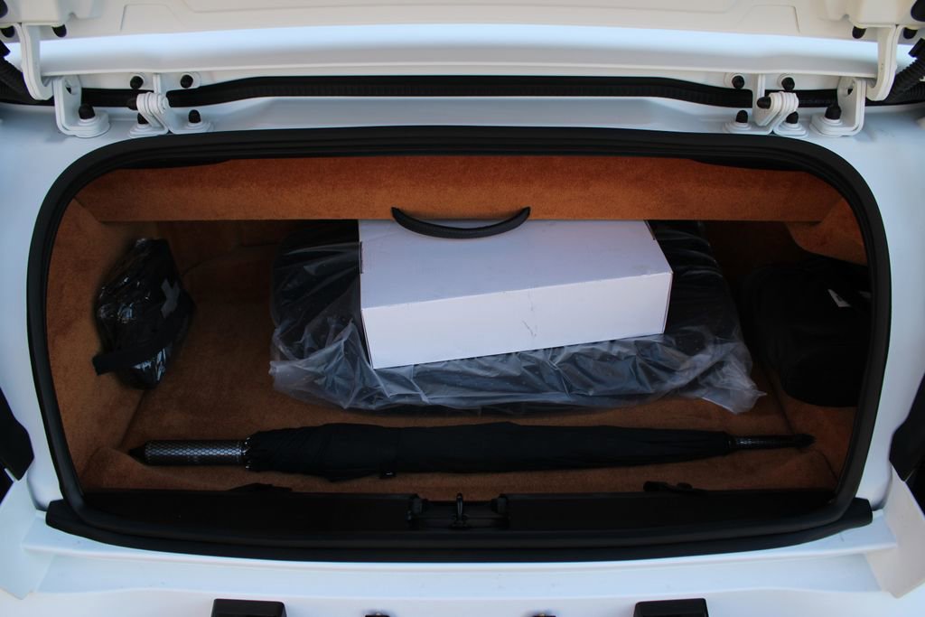 New 2026 Aston Martin Vanquish Convertible image 19