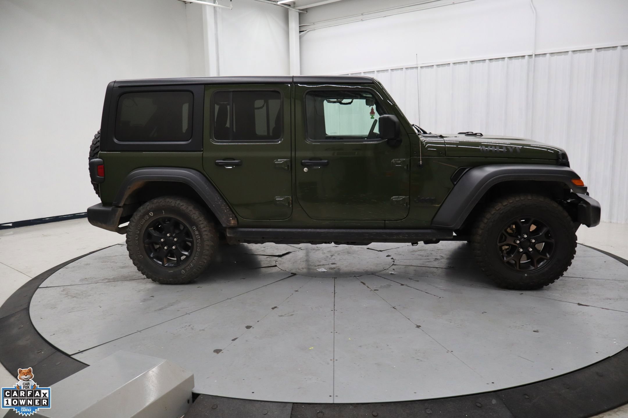 Used 2021 Jeep Wrangler Unlimited Willys image 2