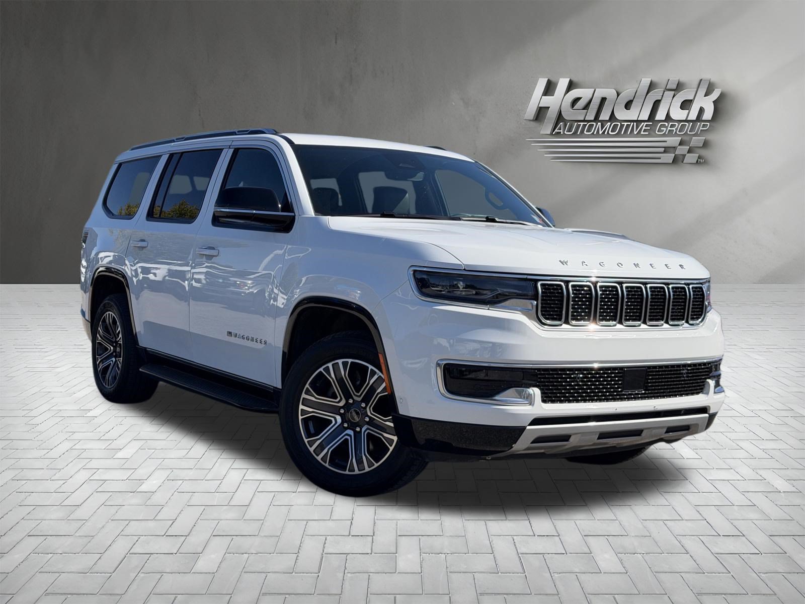 Used 2025 Jeep Wagoneer Series II RWD image 2