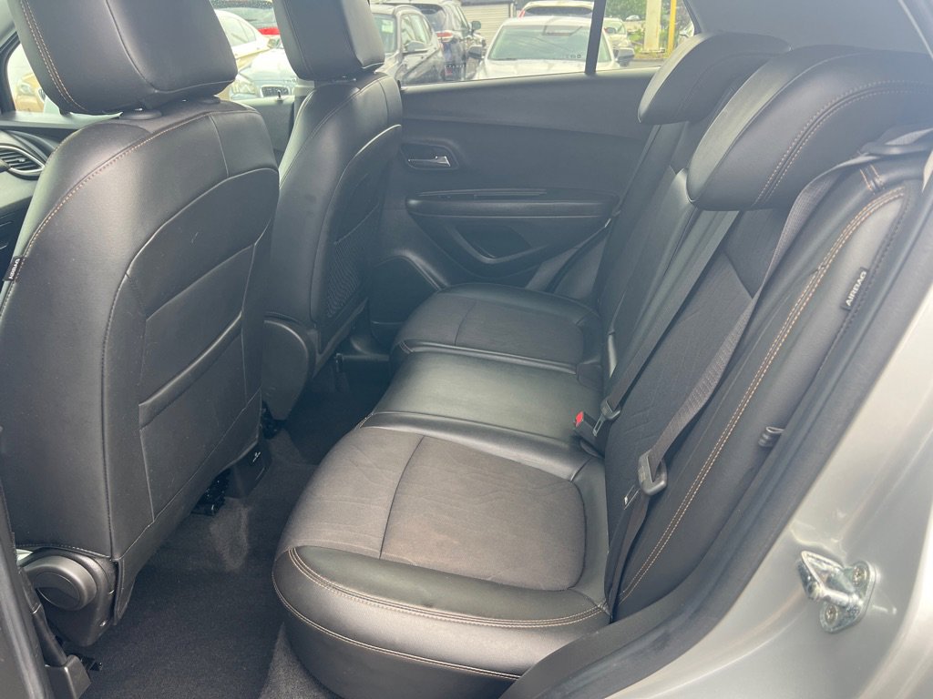 Used 2018 Chevrolet Trax LT w/ LT Convenience Package image 23