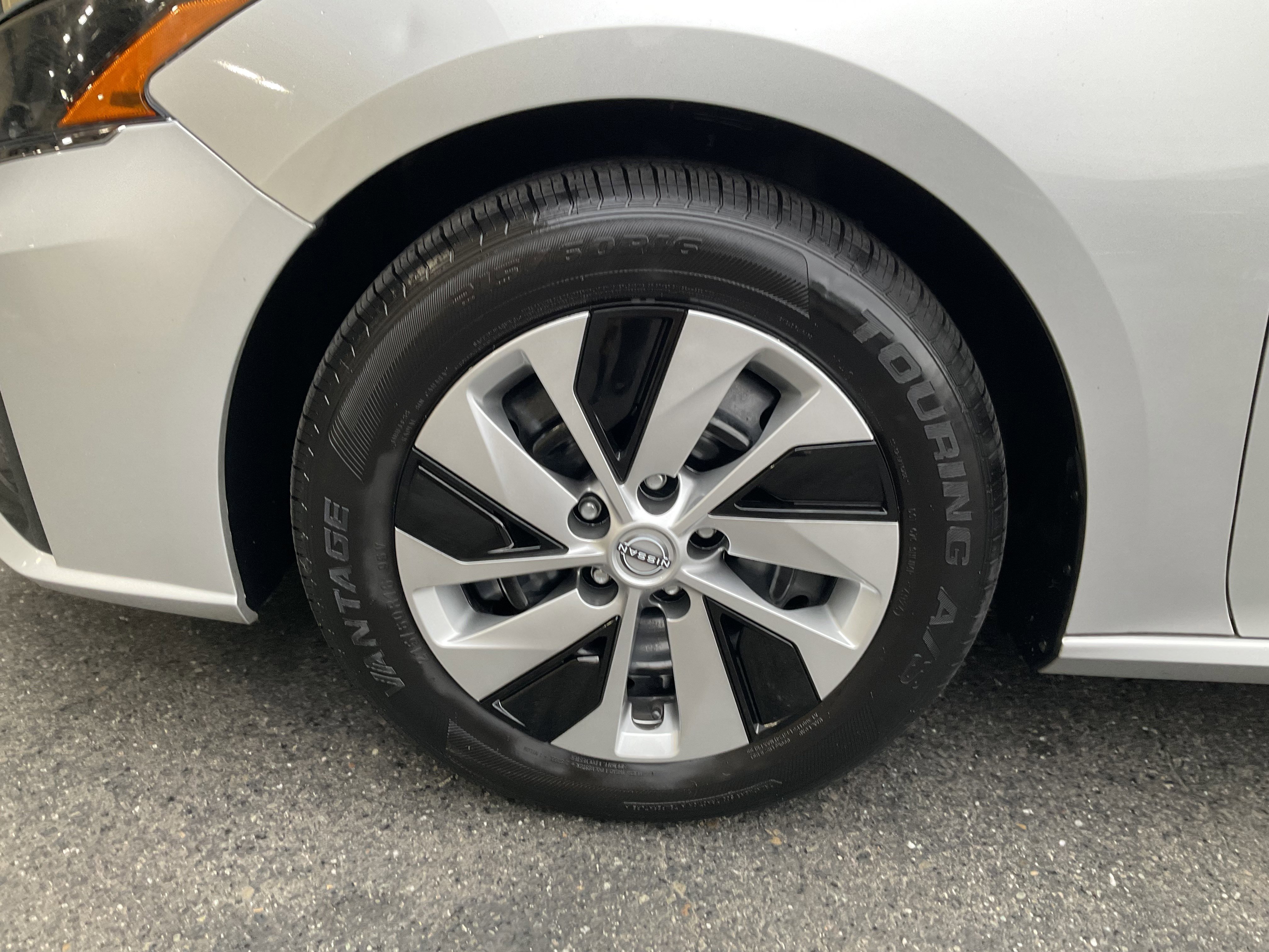 Used 2023 Nissan Altima 2.5 S image 10