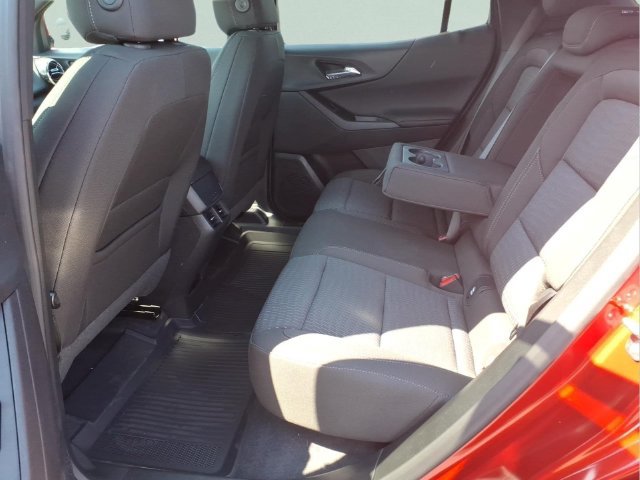New 2027 Chevrolet Equinox LT w/ Safety and Technology Package FWD image 17