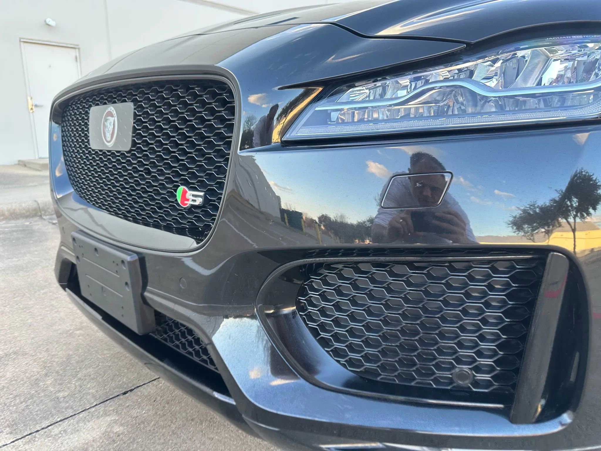 Used 2019 Jaguar F-PACE S AWD/4WD image 5