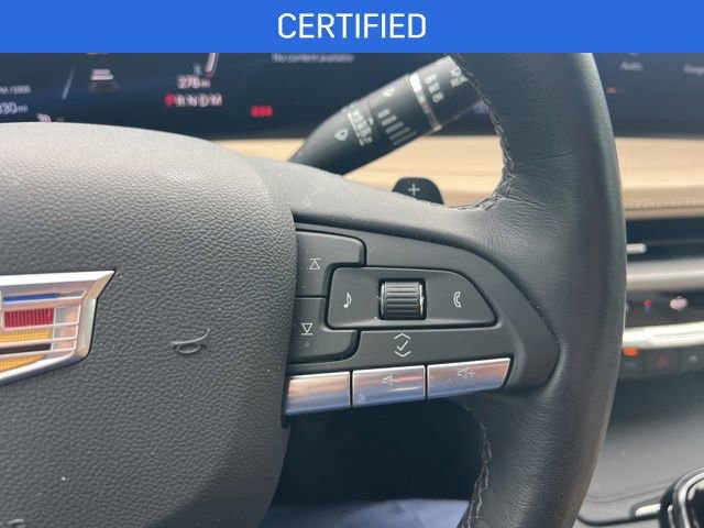 Used 2024 Cadillac XT4 Luxury w/ Cold Weather Package FWD image 13