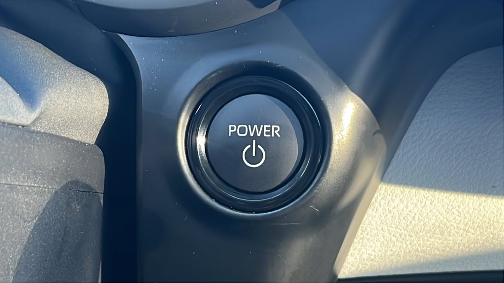 Certified 2026 Toyota Sienna XLE FWD image 25