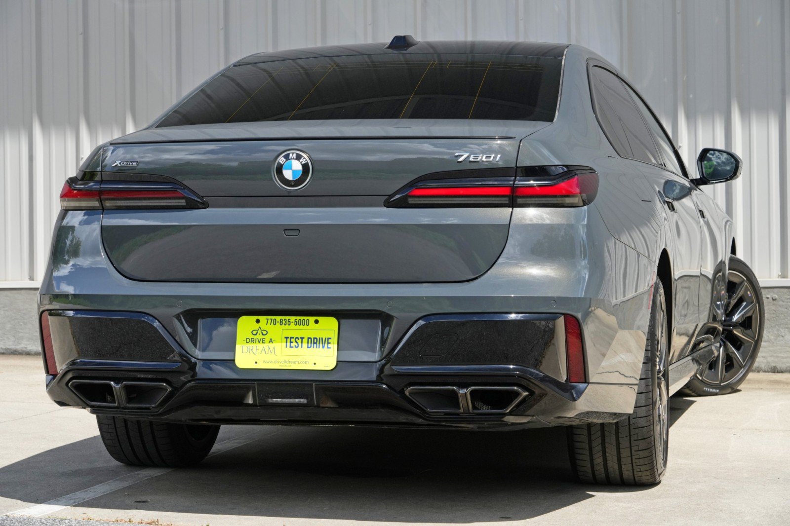 Used 2023 BMW 760i xDrive w/ Executive Package AWD/4WD image 5