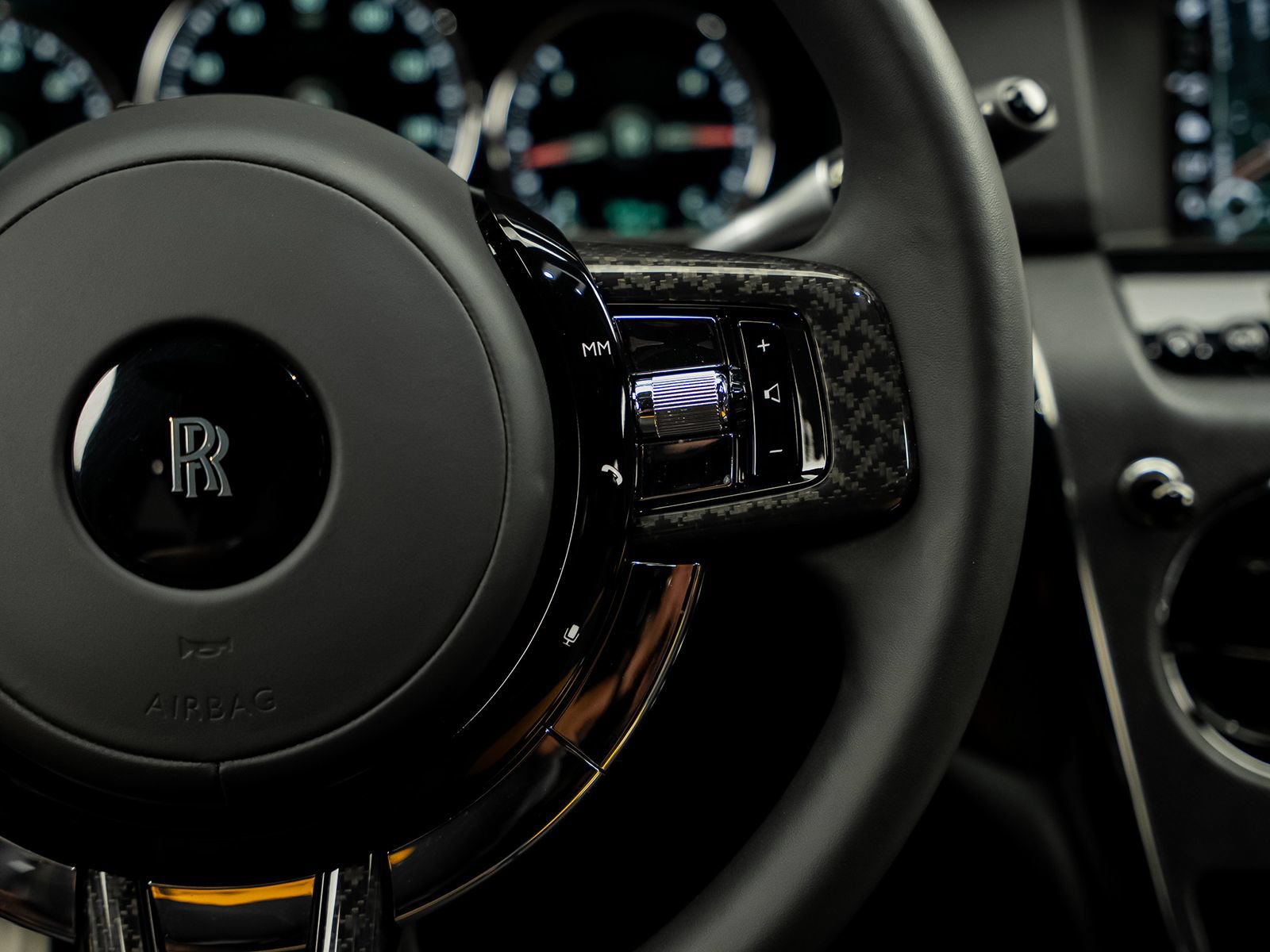 Used 2023 Rolls-Royce Cullinan Black Badge w/ Dark Exterior Package AWD/4WD image 46