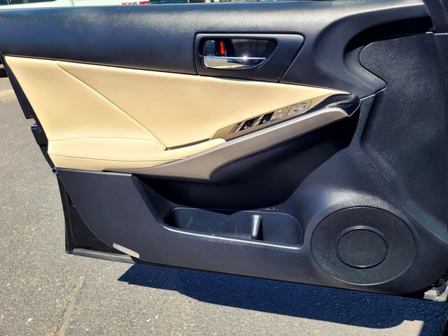 Used 2016 Lexus IS 200t RWD image 14