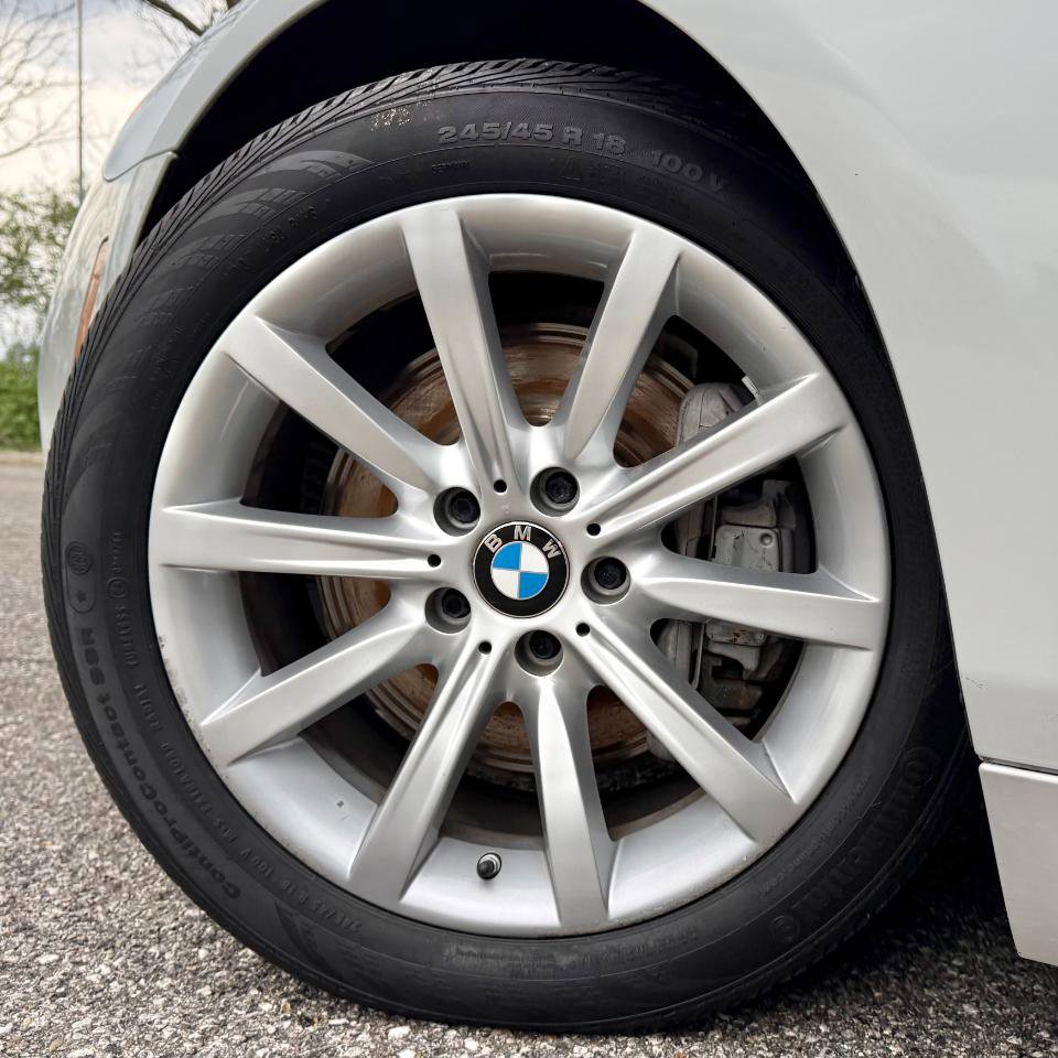 Used 2013 BMW 640i Convertible image 33