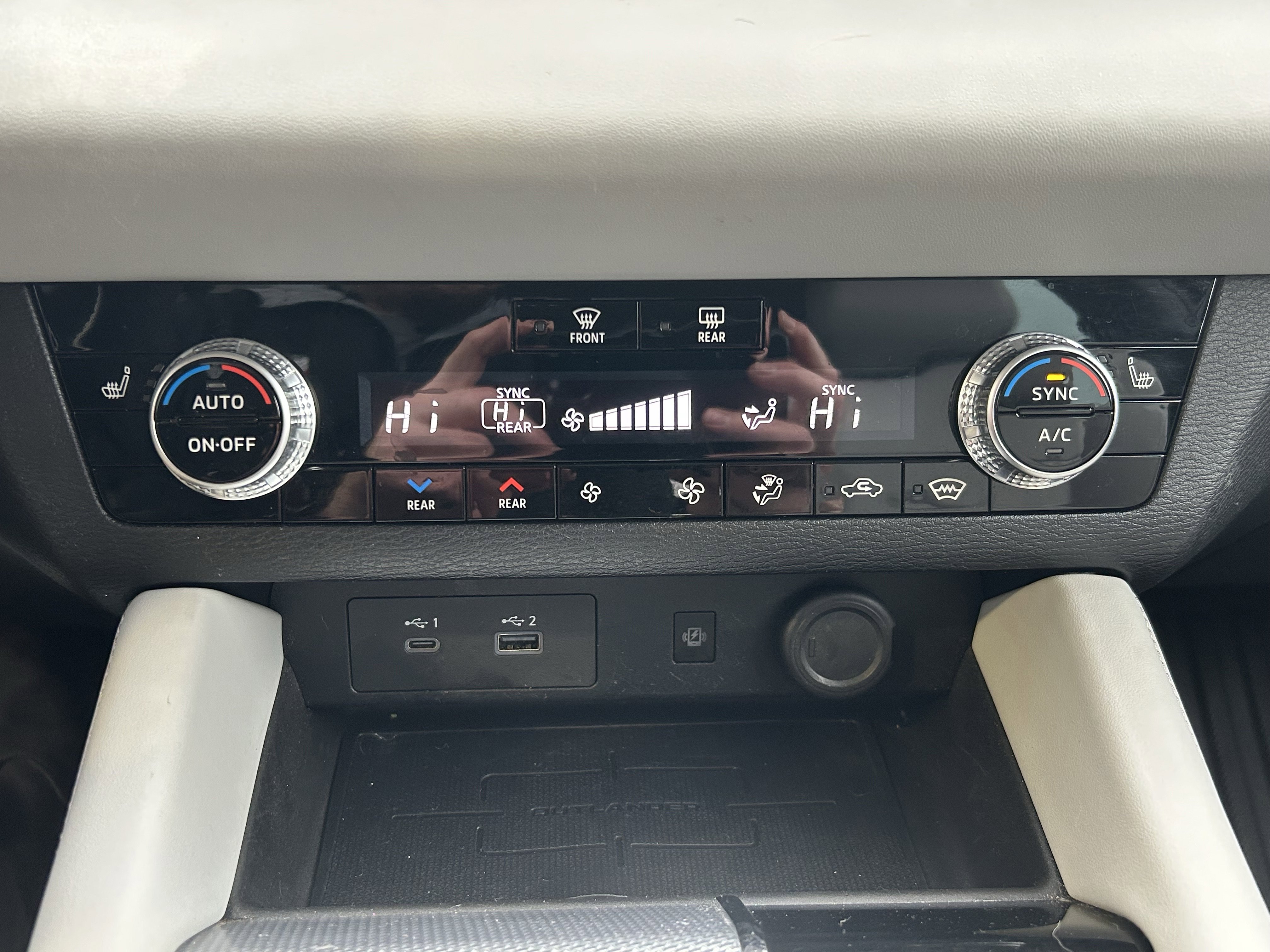 Used 2023 Mitsubishi Outlander SEL image 31