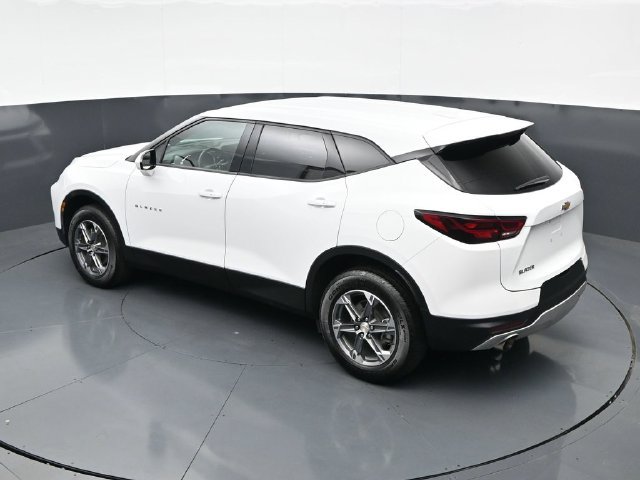 Used 2025 Chevrolet Blazer LT FWD image 36