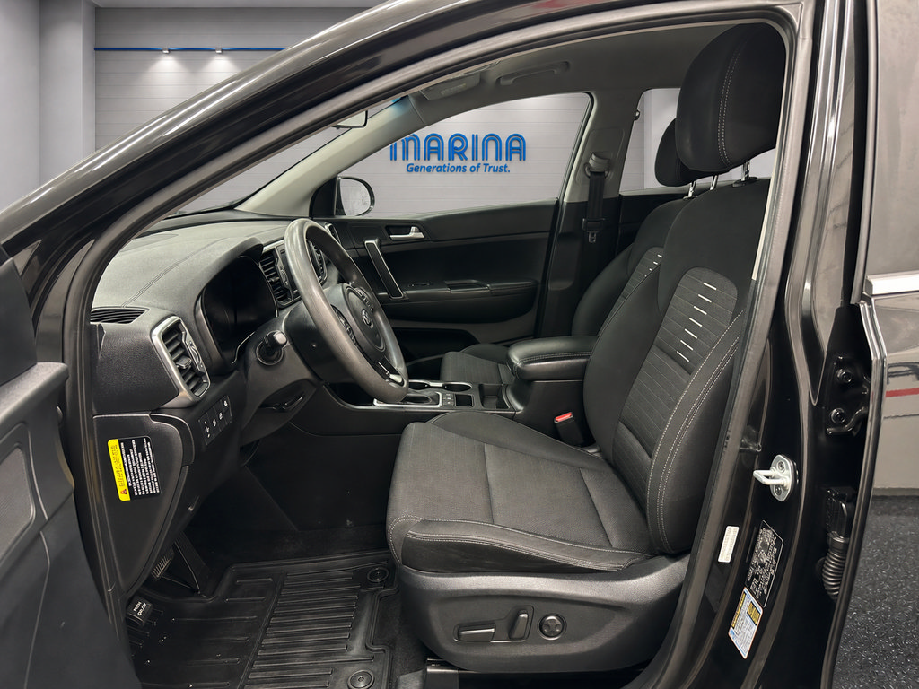 Used 2018 Kia Sportage LX w/ LX Technology Package FWD image 22
