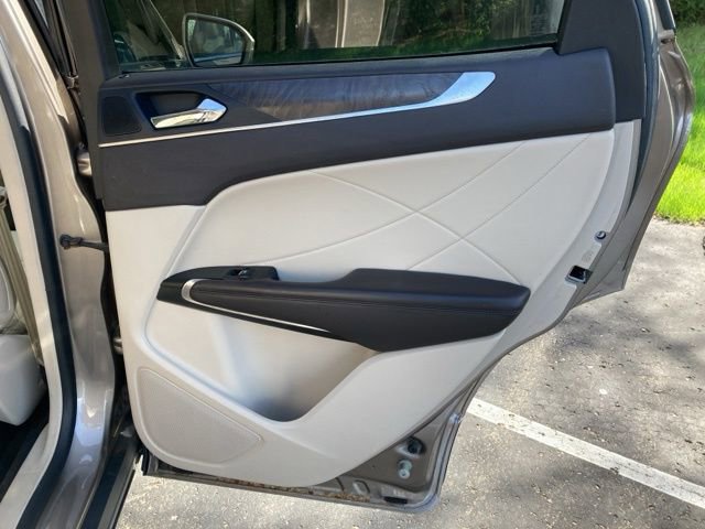 Used 2019 Lincoln MKC Reserve w/ MKC Technology Package AWD/4WD image 29