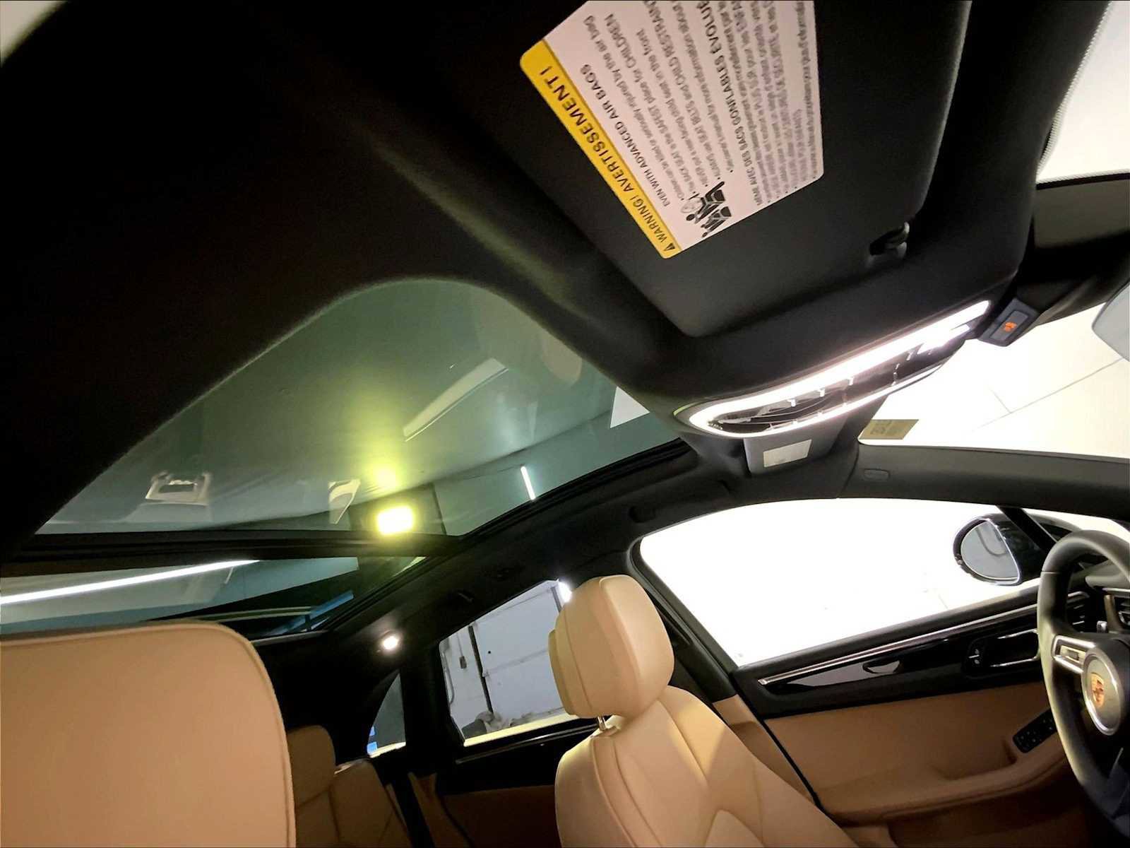 Certified 2025 Porsche Macan image 20