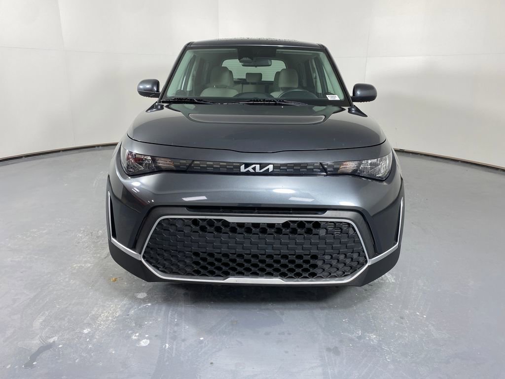 Certified 2024 Kia Soul LX image 2