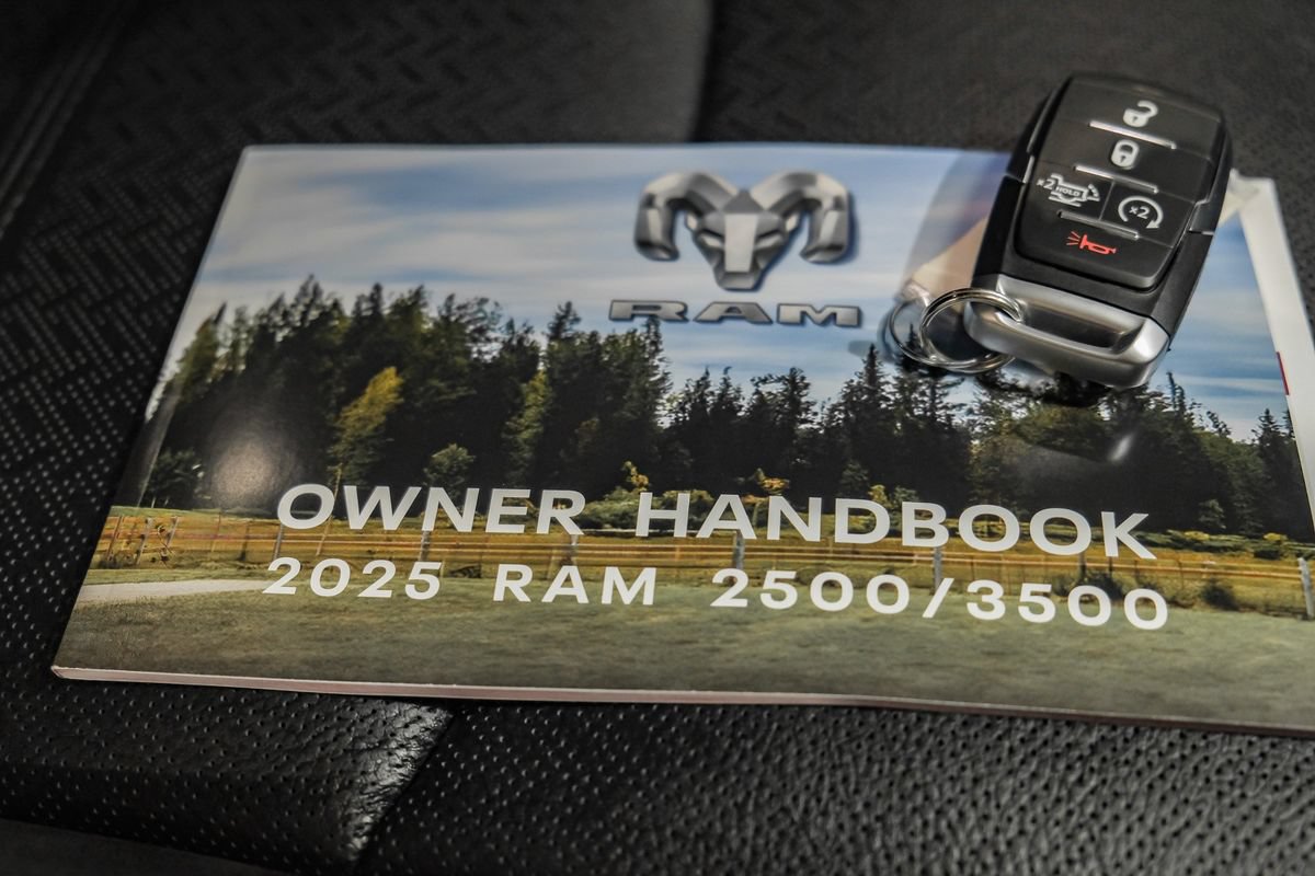 Used 2025 RAM 2500 Laramie AWD/4WD image 56