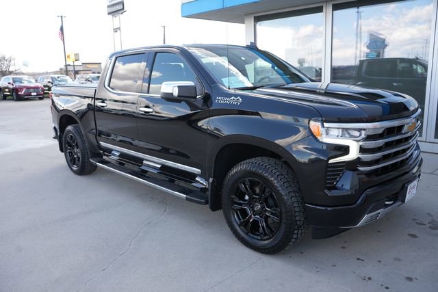 Used 2025 Chevrolet Silverado 1500 High Country w/ Technology Package image 34