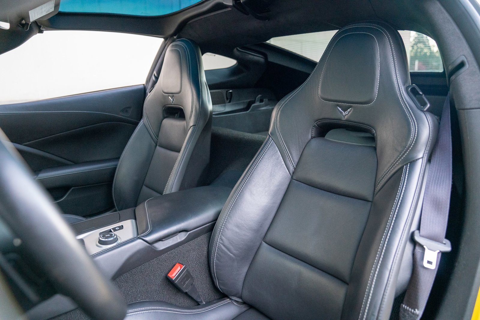 Used 2015 Chevrolet Corvette Stingray Coupe w/ 3LT Preferred Equipment Group image 5