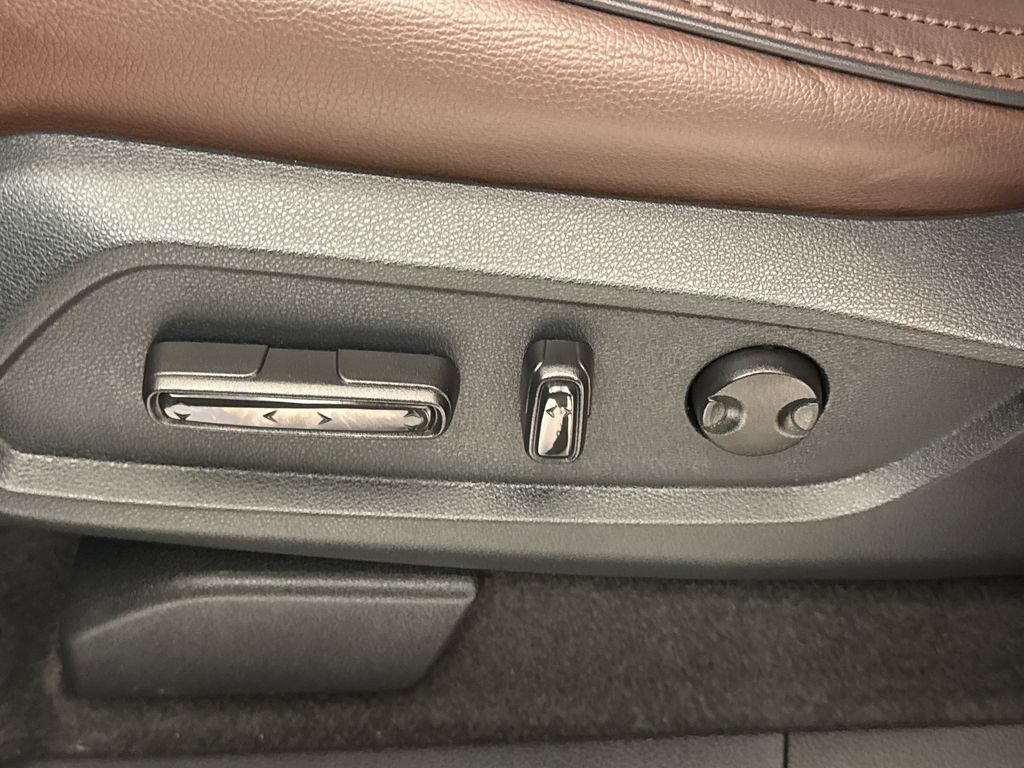 Certified 2024 Honda Pilot Elite image 23