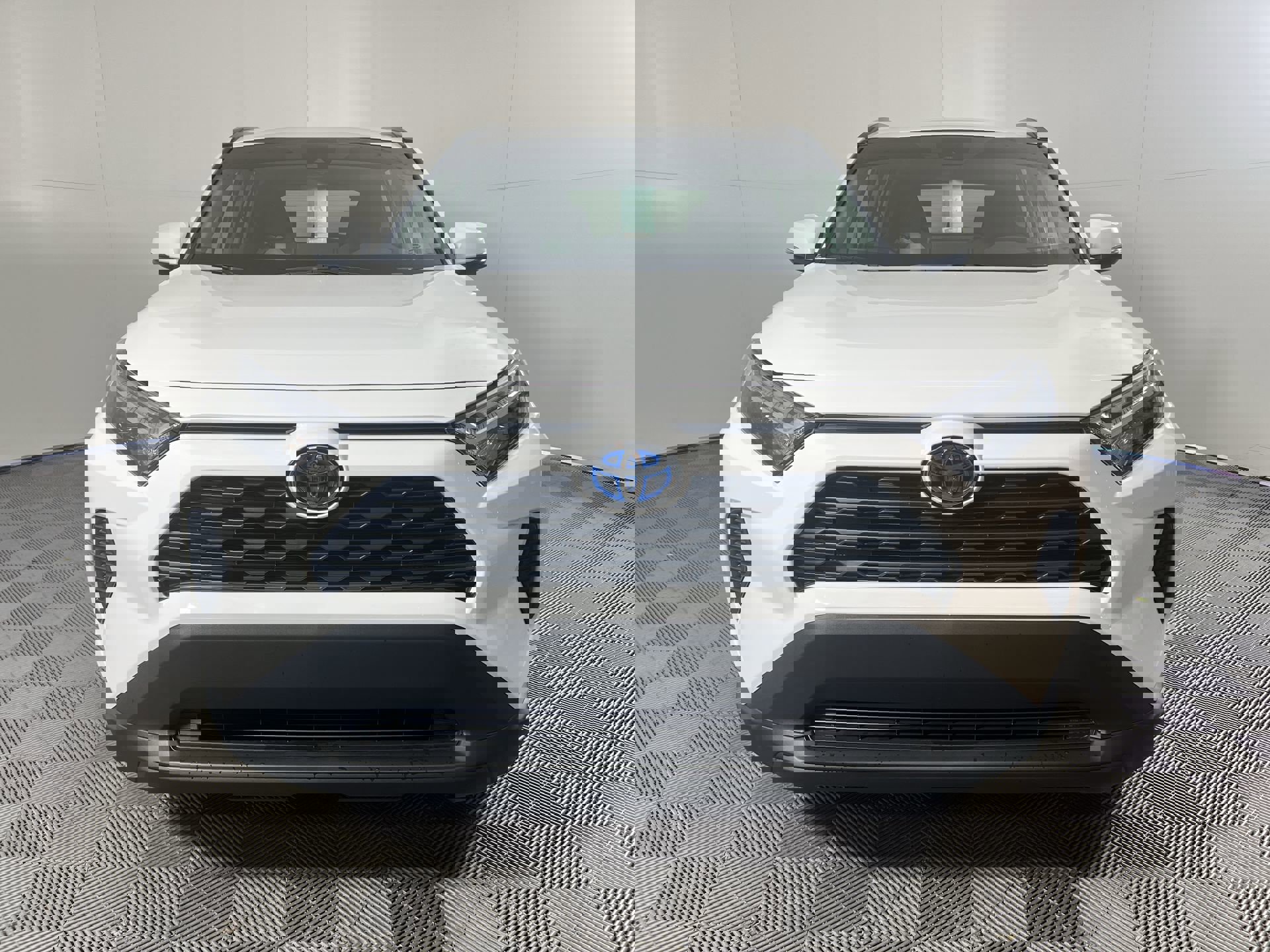 Used 2024 Toyota RAV4 XLE image 10