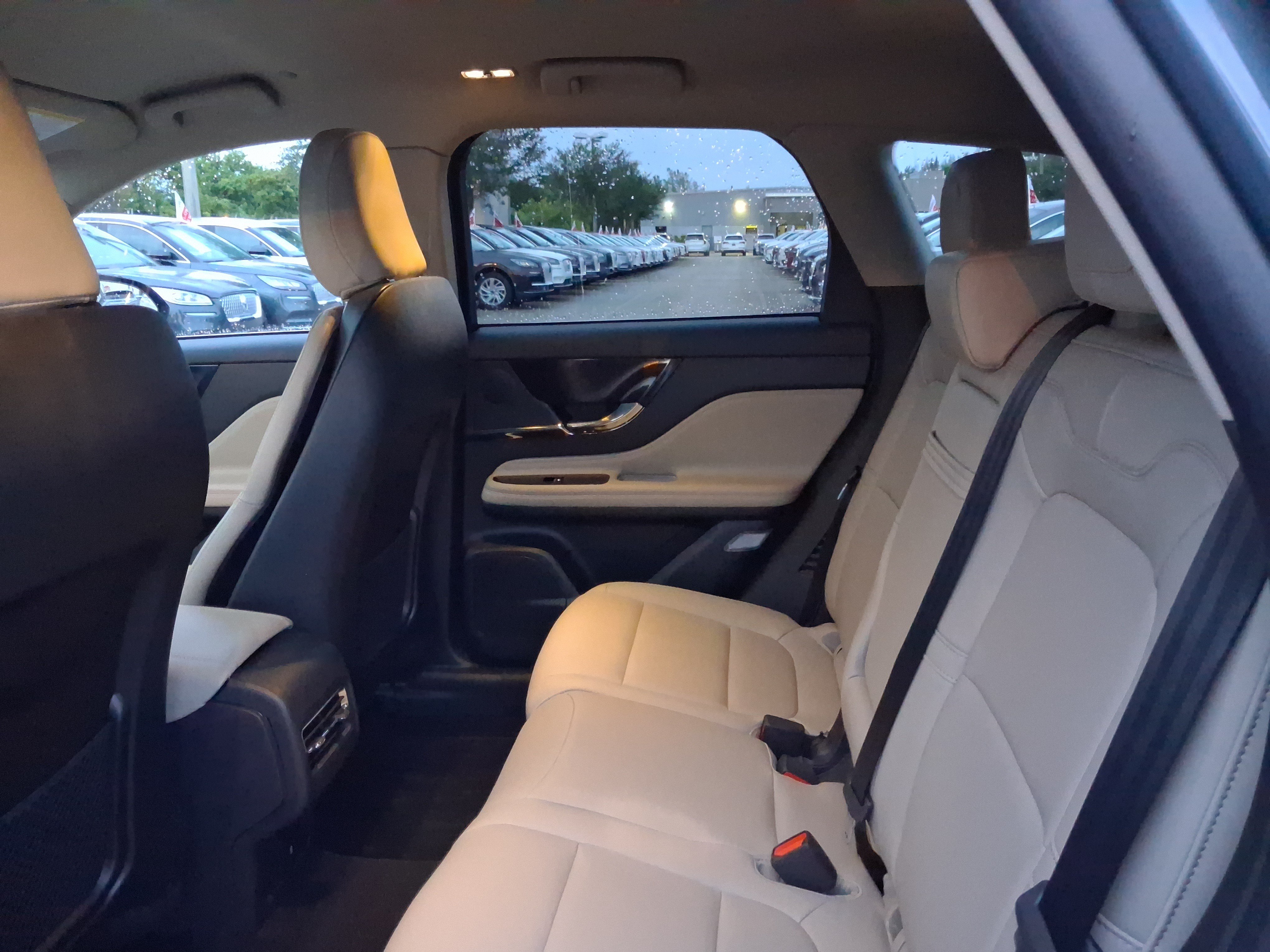 Certified 2025 Lincoln Corsair FWD image 6