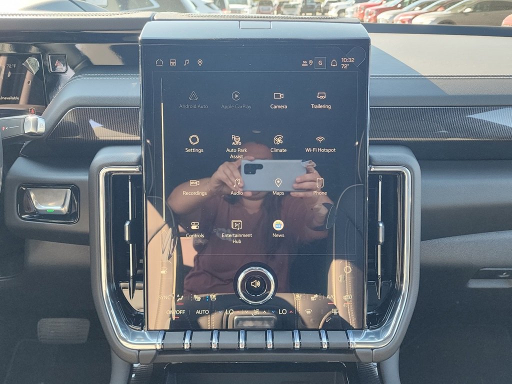 New 2026 GMC Yukon XL Elevation w/ Elevation Premium Package image 29