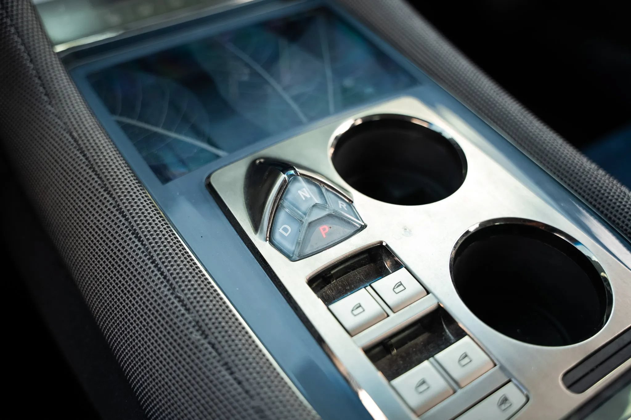 Used 2012 Fisker Karma EcoChic RWD image 35