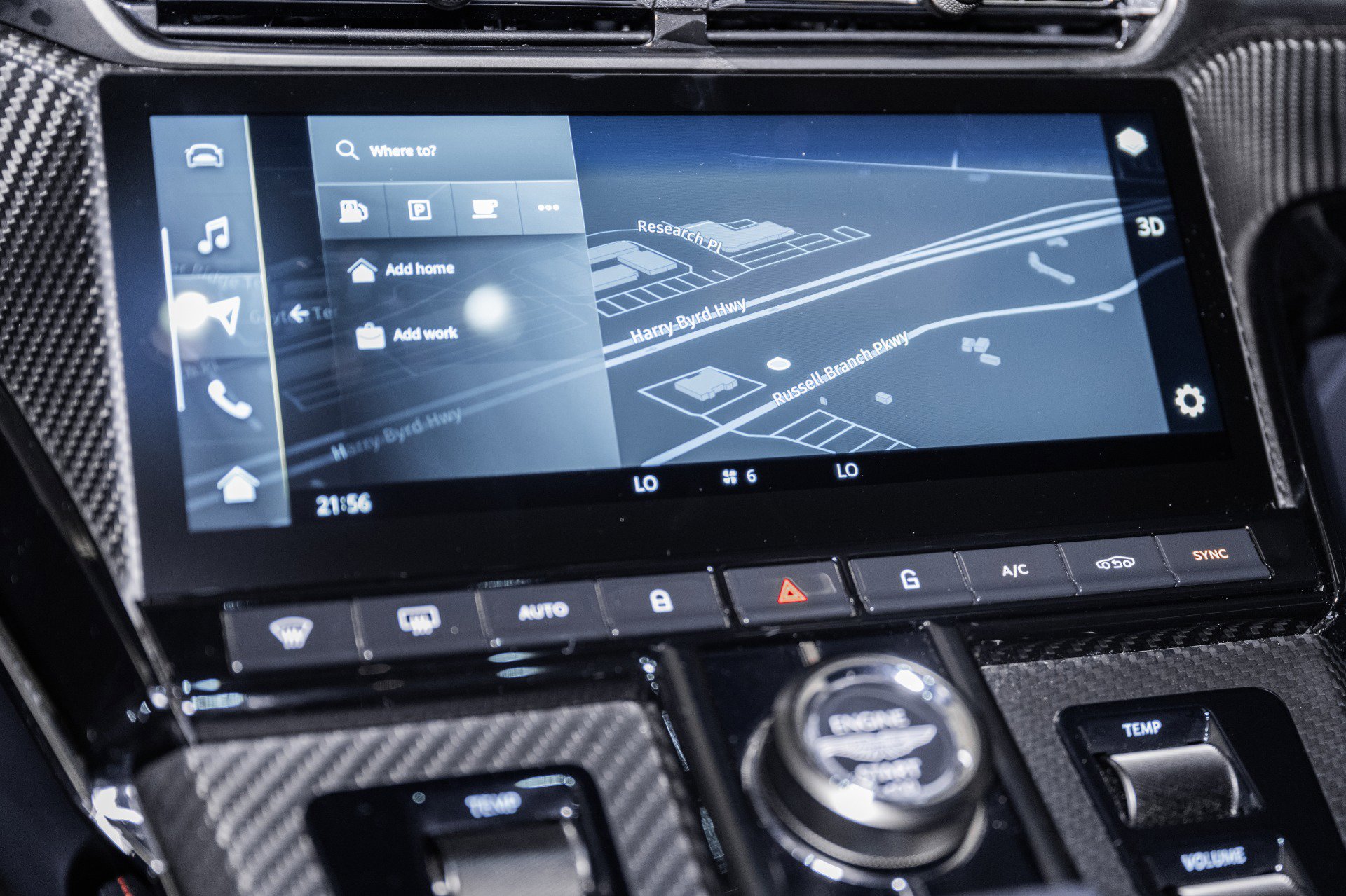 Used 2025 Aston Martin V8 Vantage Coupe image 24