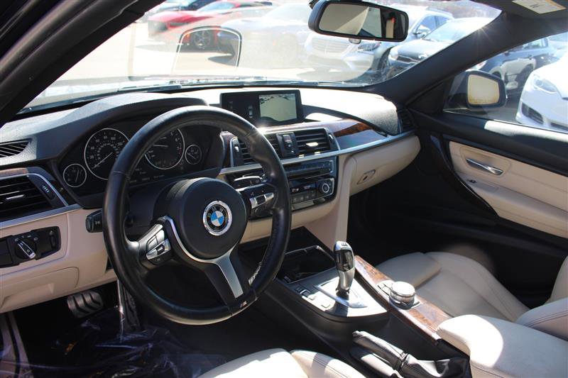Used 2016 BMW 320i Sedan image 11