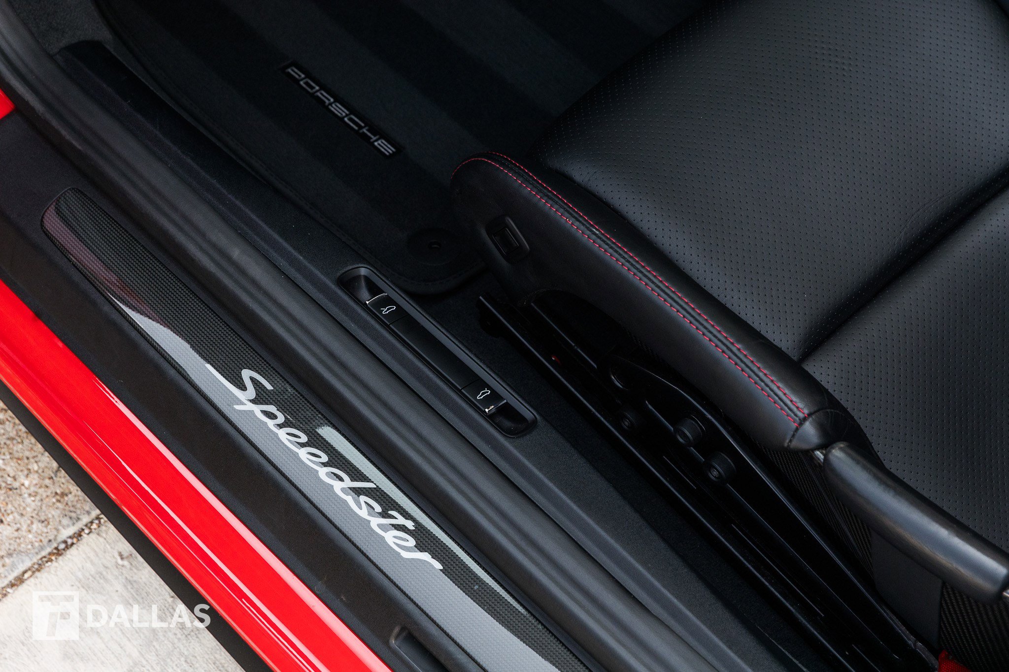 Used 2019 Porsche 911 Speedster image 24