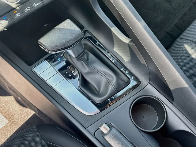 New 2026 Hyundai Elantra SE FWD image 20