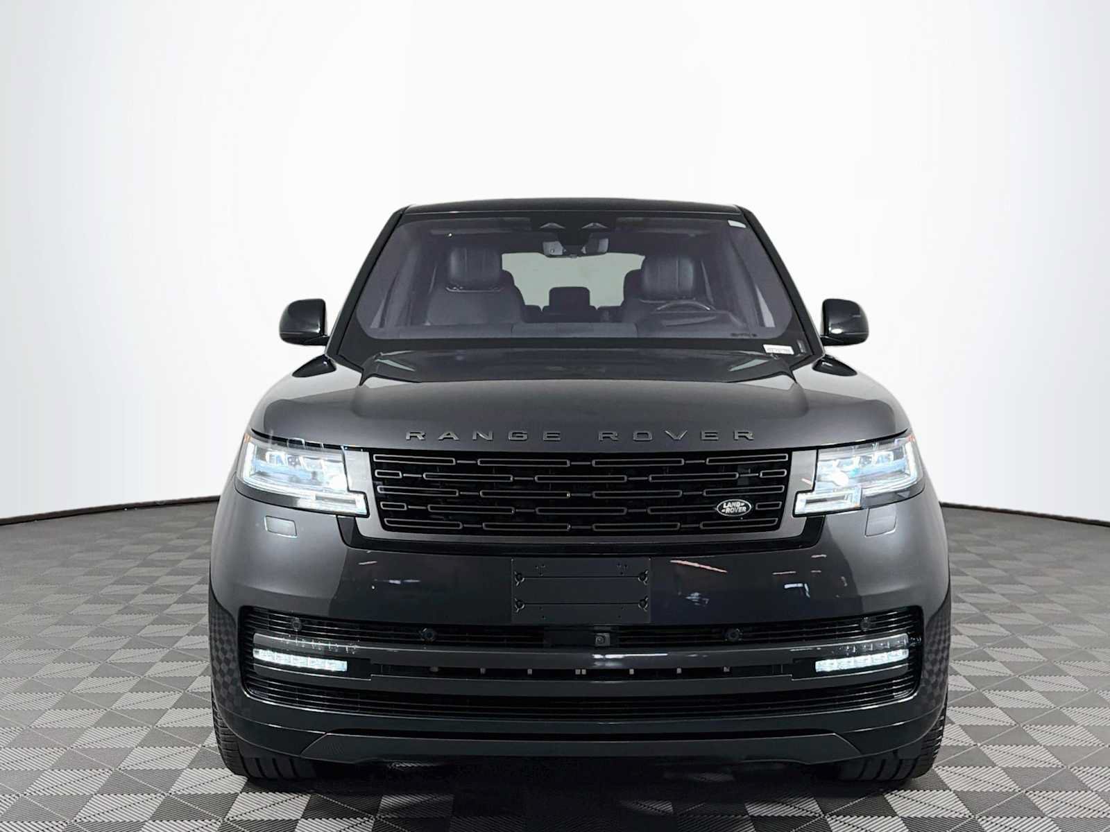 Used 2023 Land Rover Range Rover SE AWD/4WD image 2
