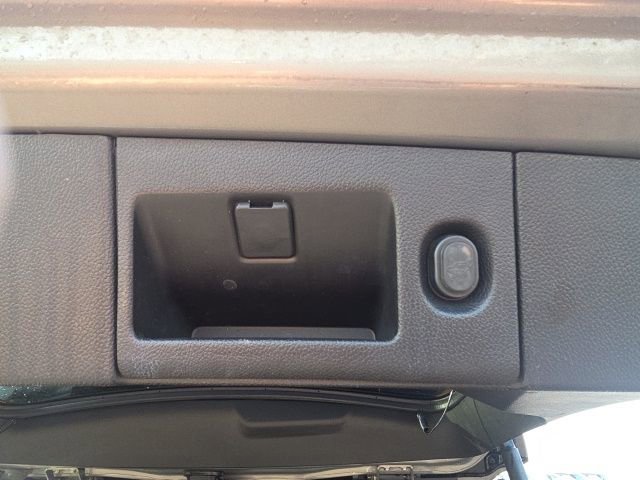 Used 2018 Chevrolet Suburban Premier image 15