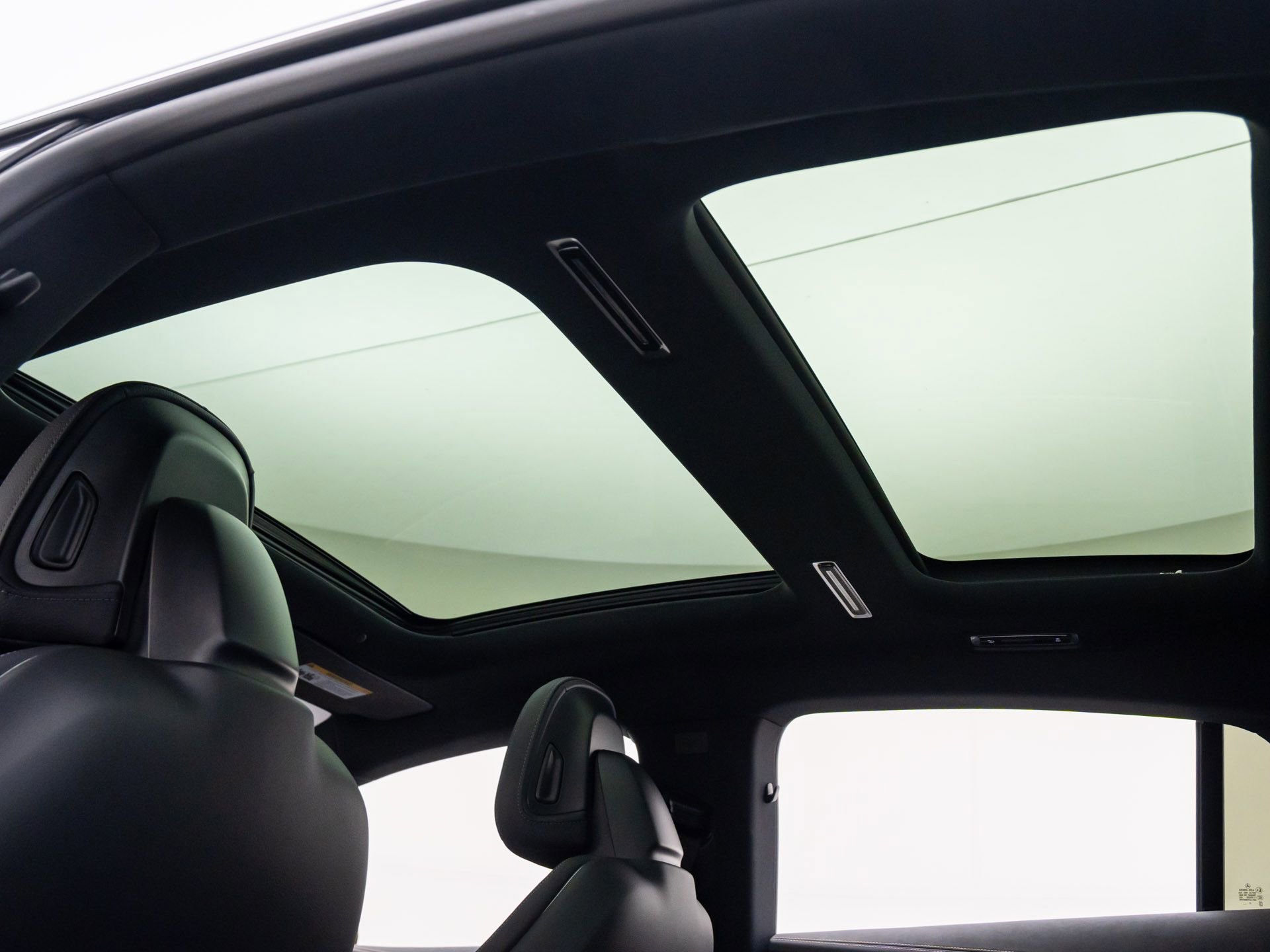 Used 2022 Mercedes-Benz EQS 580 4MATIC Sedan image 18