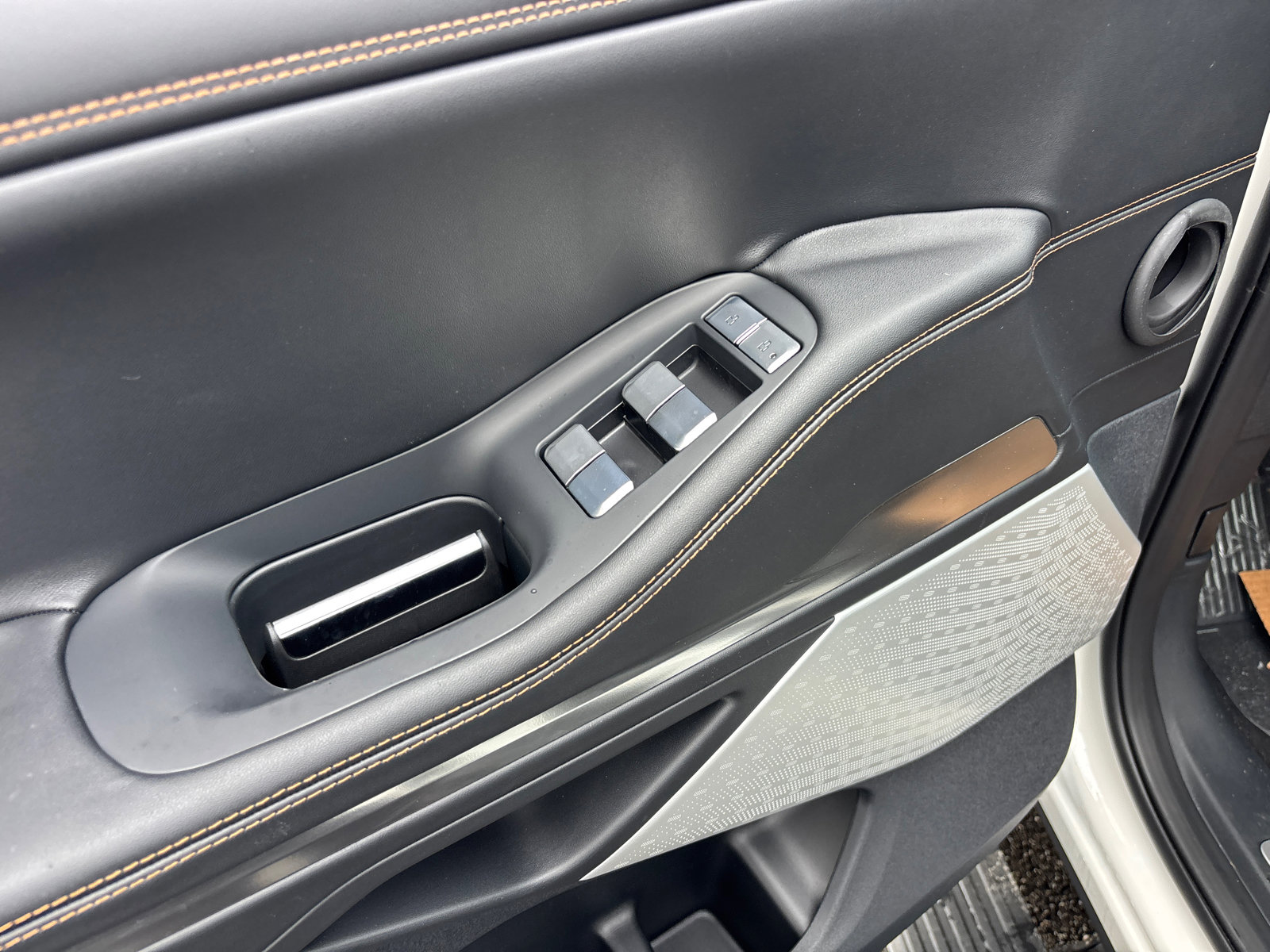 New 2026 Lincoln Navigator L Black Label AWD/4WD image 12