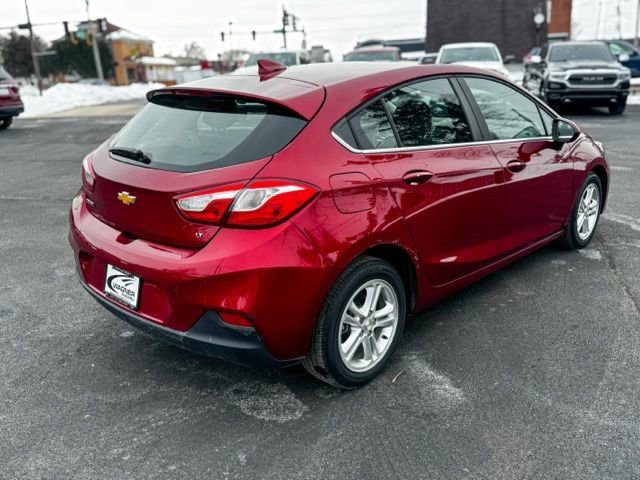 Used 2018 Chevrolet Cruze LT w/ Convenience Package image 8